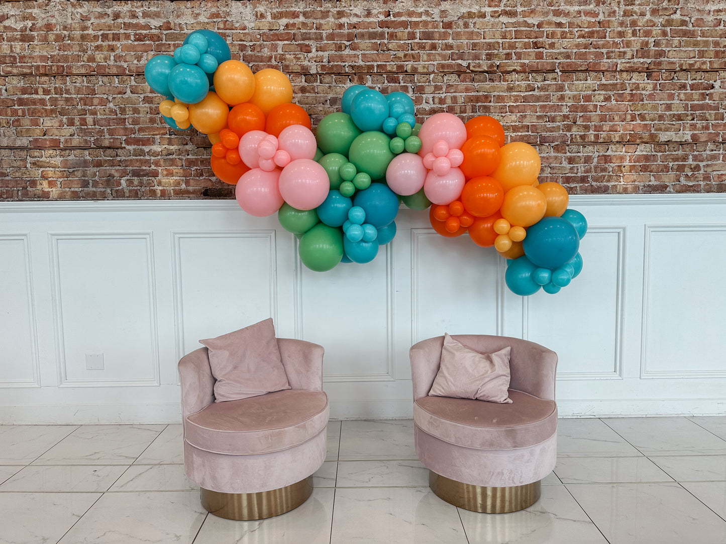 Grab and Go Balloon Garland