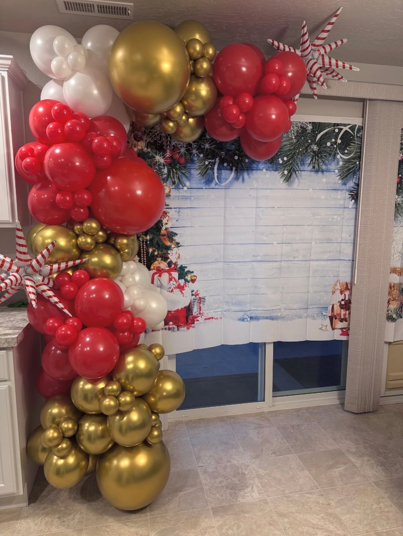 Grab and Go Balloon Garland